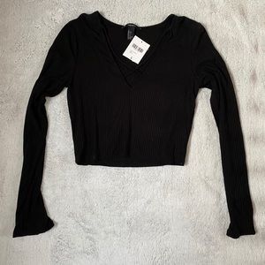 Forever 21 Large Black Long Sleeve Crop Top